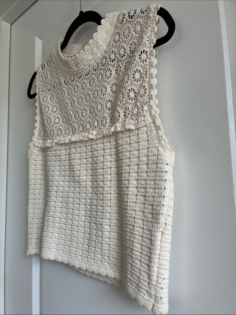 Zara Sleeveless Cropped Tank Cream Floral Lace Yoke knit read size - Picture 11 of 11